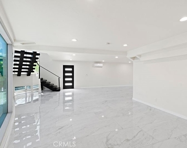 1580 San Bernardino - Photo Thumbnail 4