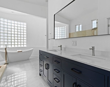 1580 San Bernardino - Photo Thumbnail 30