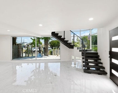 1580 San Bernardino - Photo Thumbnail 2