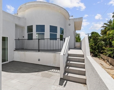 1580 San Bernardino - Photo Thumbnail 21
