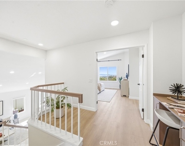 21041 Skylark - Photo Thumbnail 19