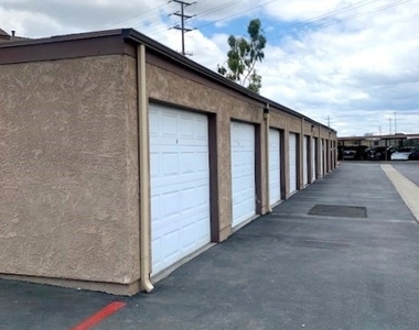 500 N Tustin Avenue - Photo Thumbnail 21