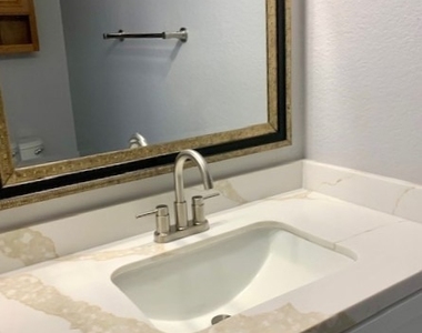 500 N Tustin Avenue - Photo Thumbnail 8