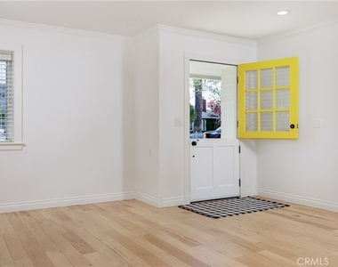 408 Flower Street - Photo Thumbnail 3