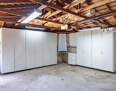 408 Flower Street - Photo Thumbnail 35