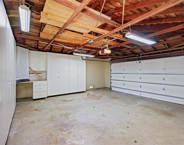 408 Flower Street - Photo Thumbnail 36