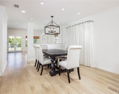 408 Flower Street - Photo Thumbnail 7