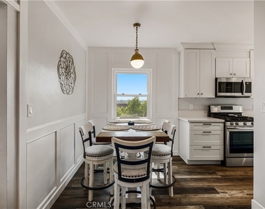 16572 E Buena Vista Avenue - Photo Thumbnail 9