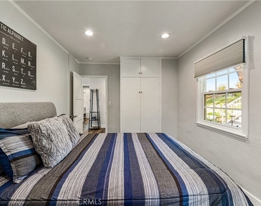 16572 E Buena Vista Avenue - Photo Thumbnail 7