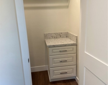 1597 A San Bernardino Pl - Photo Thumbnail 9