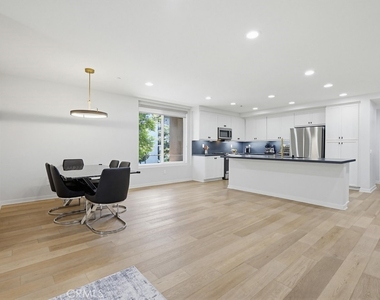 503 Rockefeller - Photo Thumbnail 8