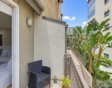 503 Rockefeller - Photo Thumbnail 21