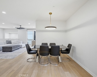 503 Rockefeller - Photo Thumbnail 10