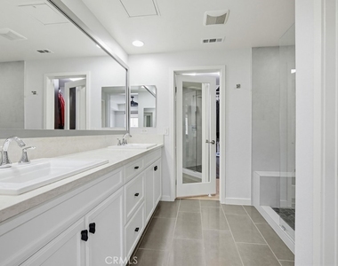 503 Rockefeller - Photo Thumbnail 33