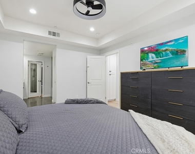503 Rockefeller - Photo Thumbnail 31