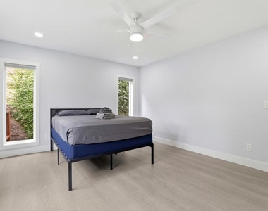 1802 Ponca Court - Photo Thumbnail 15