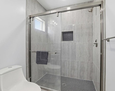 1802 Ponca Court - Photo Thumbnail 19