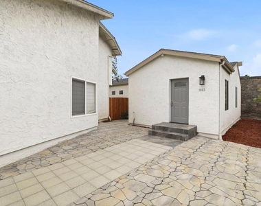 1802 Ponca Court - Photo Thumbnail 2