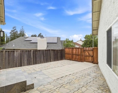 1802 Ponca Court - Photo Thumbnail 26