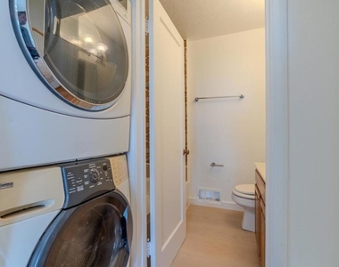 463 Talbot Avenue - Photo Thumbnail 9