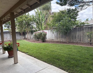 4062 Glendale Court - Photo Thumbnail 10