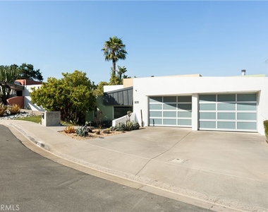 3230 Tyrol Drive - Photo Thumbnail 20