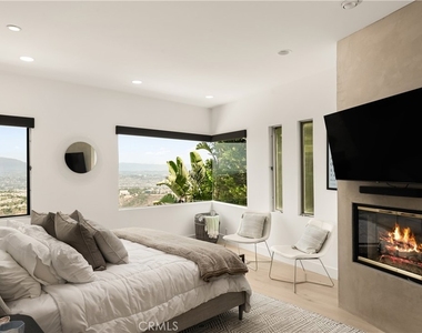 3230 Tyrol Drive - Photo Thumbnail 2