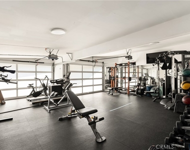 3230 Tyrol Drive - Photo Thumbnail 6
