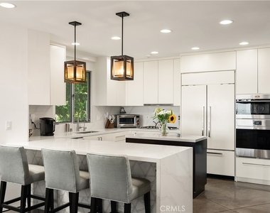 3230 Tyrol Drive - Photo Thumbnail 3
