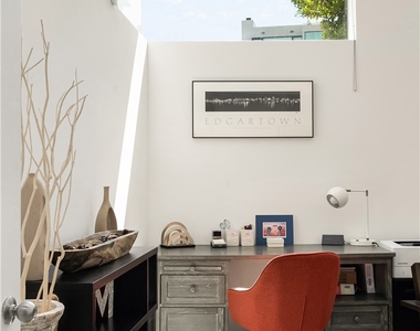 3230 Tyrol Drive - Photo Thumbnail 24