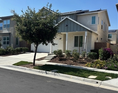 2565 E Embry - Photo Thumbnail 2