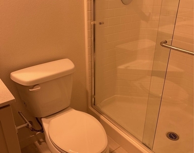2565 E Embry - Photo Thumbnail 22