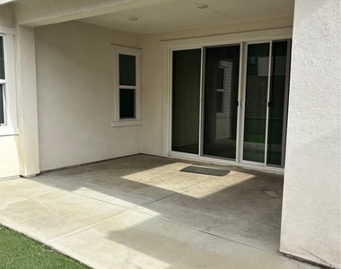 2565 E Embry - Photo Thumbnail 52