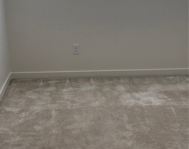2565 E Embry - Photo Thumbnail 38