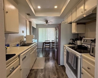 626 Bridgeport Circle - Photo Thumbnail 1