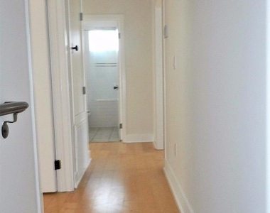 6300 Honolulu Avenue - Photo Thumbnail 16