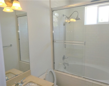 6300 Honolulu Avenue - Photo Thumbnail 25