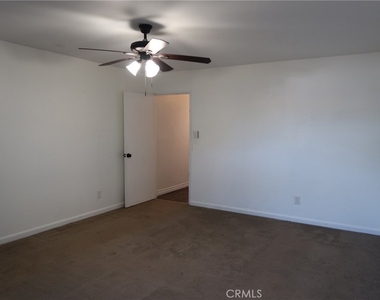 455 Nassau - Photo Thumbnail 9