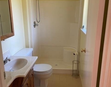 2860 Buena Vista Ave - Photo Thumbnail 14