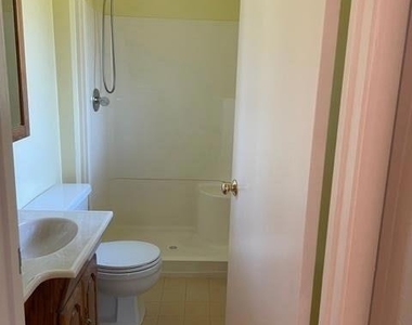2860 Buena Vista Ave - Photo Thumbnail 13