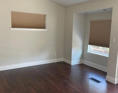 2860 Buena Vista Ave - Photo Thumbnail 16