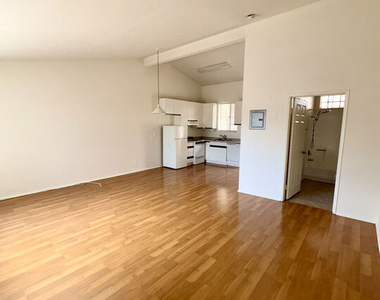 1221 Seward Street - Photo Thumbnail 1