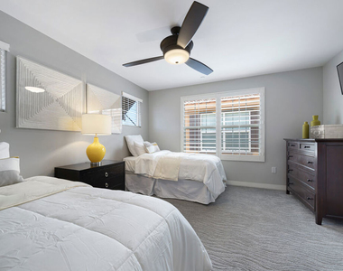 80046 Silver Sage Lane - Photo Thumbnail 2