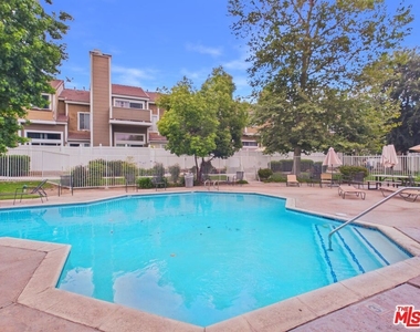 1937 Glenoaks Boulevard - Photo Thumbnail 23