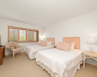 23752 Malibu Road - Photo Thumbnail 26