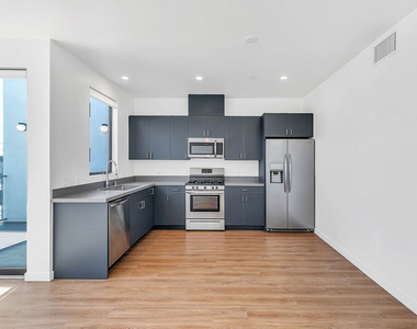 747 Lillian Way - Photo Thumbnail 1