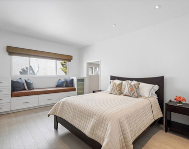 18101 Coastline Drive - Photo Thumbnail 21