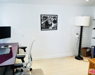 18101 Coastline Drive - Photo Thumbnail 23