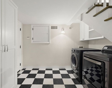 735 Thayer Avenue - Photo Thumbnail 9