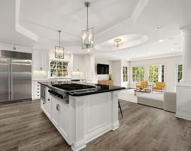 735 Thayer Avenue - Photo Thumbnail 5